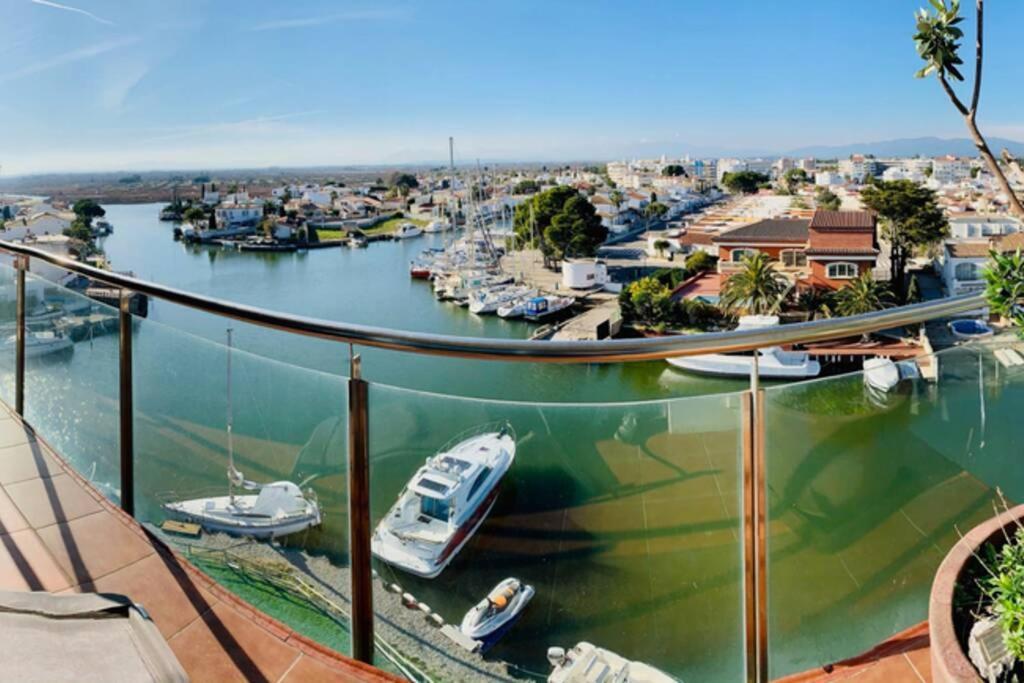 Ferienwohnung Les Marines Roses Exterior foto